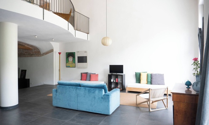Foligno House | Umbria Hideout Villa surrounded by a green view from the garden through the hill