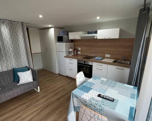 Francueil Apartment | Un air de détente Charmant studio indépendant avec courette