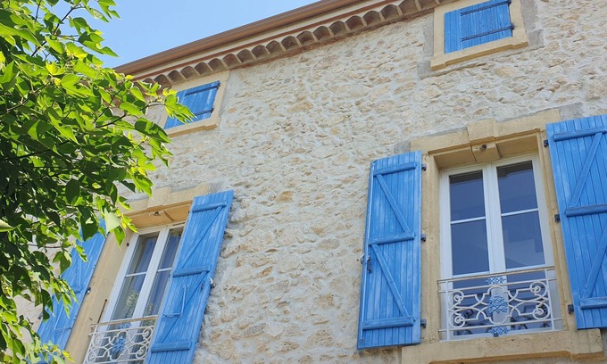 Salles-d'Aude Apartment | Un Immense Studio Atypique Entre la Vigne et la mer et son un Patio Intimiste