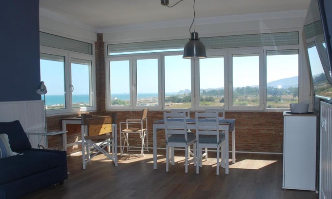 Guadalmar Apartment | Una ventana al Mar en Málaga