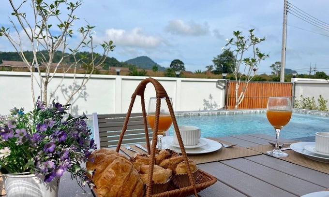 Krabi Villa | Unchan Livliness Pool Villa