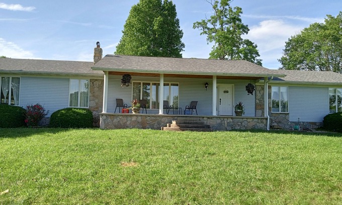 Marydell House | Uncle Jim's Country Hide-a-way