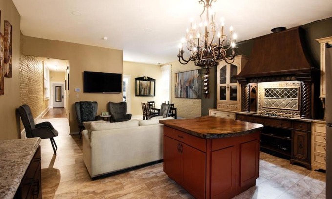 St. Charles Apartment | Uncork on Historic Main!
