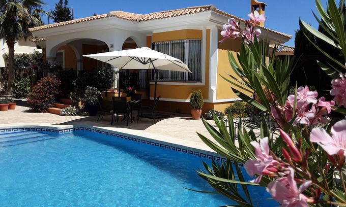 Hoya de los Patos Villa | UNFORGETTABLE VACATIONS!BEAUTIFUL VILLA WITH POOL AND ALL AMENITIES.
