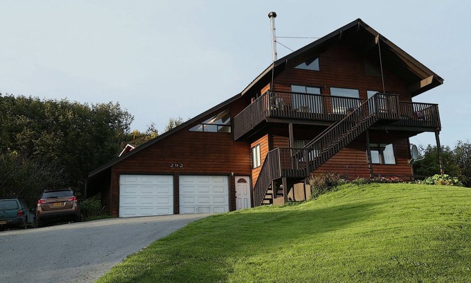 Homer House | Unforgettable Views! Large Home, Peace & Comfort! Alaska Experience Guest House