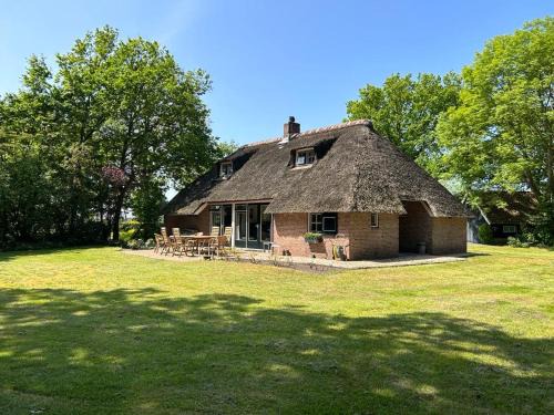 Meer House | Unieke Twentse boerderij - 4 bedrooms & huge private garden