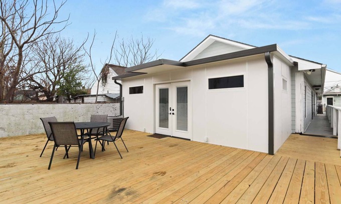 Seventh Ward House | Unique 1BD 'Urban Cabin' close to French Quarter