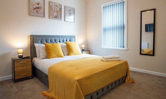 Everton House | Unique and cozy Home. 2 minutes walk to Liverpool stadium and Stanley Park.