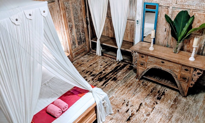Denpasar Barat Cottage | Unique and lovely wooden cottage 2