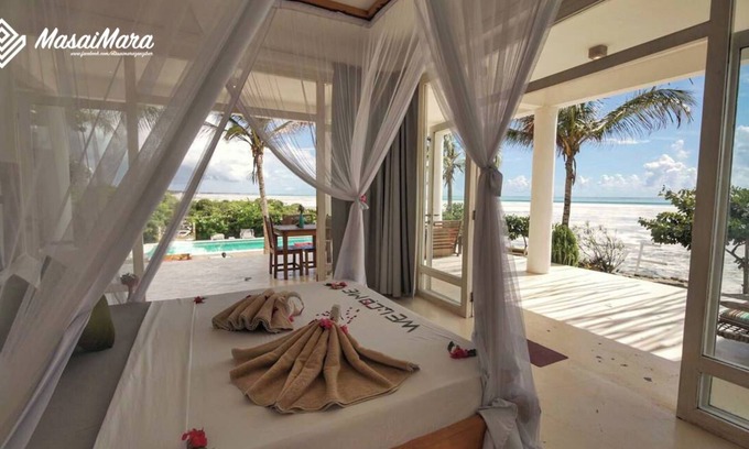 Jambiani Hotel | Unique beachfront boutique hotel with infinity pool, facing the indian oceann