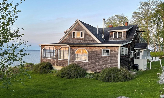 Bayside Cottage | Unique, Charming Cottage on Penobscot Bay - Gorgeous Views!