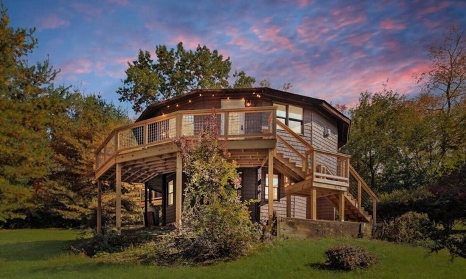 Athens House | Unique Circle House: Hot Tub, Lake & Pool Access