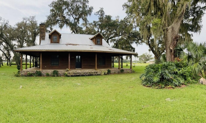 Webster Cabin | Unique Country home in Sumter County, Florida close to Sumter Fairgrounds.