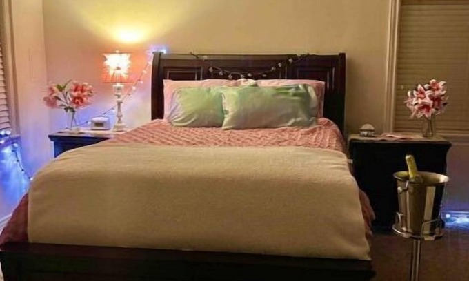 Herriman House | Unique farm 30 minutes to Salt Lake City stay on friendly farm with jacuzzi