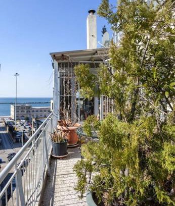 Ladadika Apartment | Unique Loft- Thessaloniki Down Town