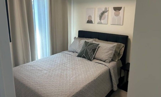 Bowmanville House | Unique Oasis
