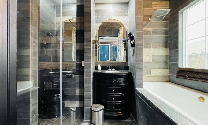 Oxnard Apartment | Unique place with style