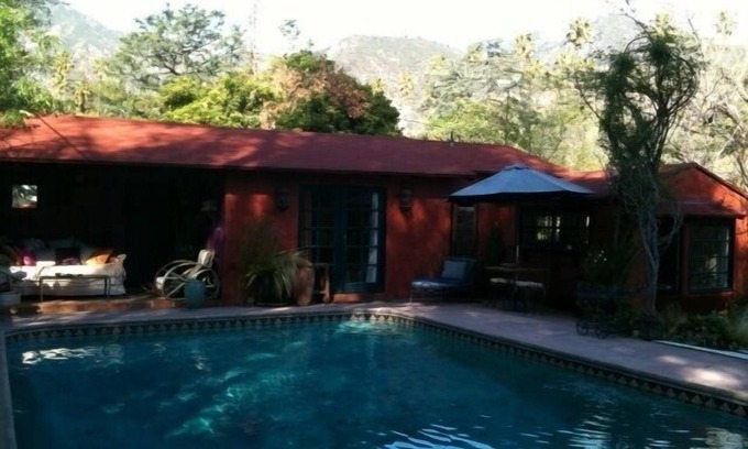 Altadena House | Unique Resort-like Experience Of Indoor-outdoor Living With Pool And Spa-house.