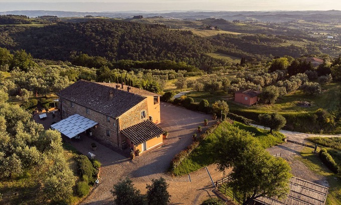 Montelupo Fiorentino Villa | Unique views Tuscan countryside!