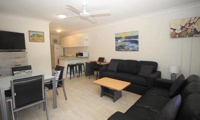 Arcadia House | Unit 5 Beachcomber, Arcadia