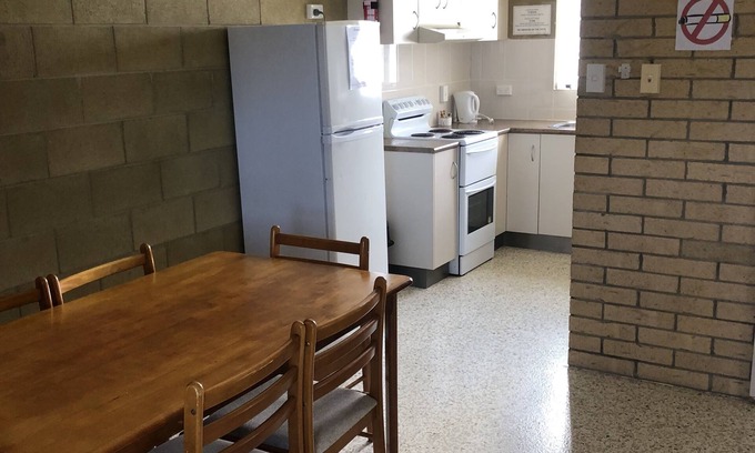 Emu Park Apartment | Unit 5 Pattison