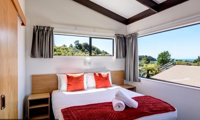 Kaiteriteri House | Unit 7 Kaiteri Apartments and Holiday Homes