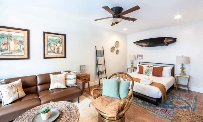 Coronado Apartment | Unit B - B Ave Bungalows · Large Beach Studio, 5 Min Walk to Coronado Beach!