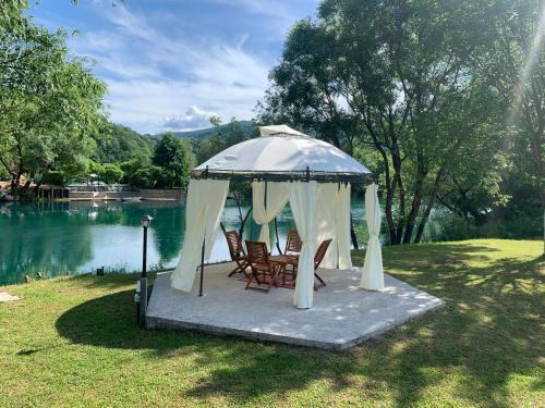 Bihac House | Unna-E Luxury House