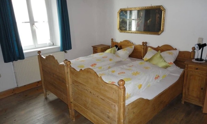 Tirschenreuth Apartment | Unterkunft im ersten Stock in der Mittelgebirgslandschaft des Oberpfälzer Waldes