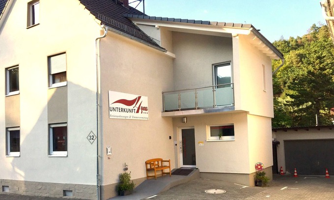 Kransberg House | Unterkunft4You Ferienhaus Am Schloss