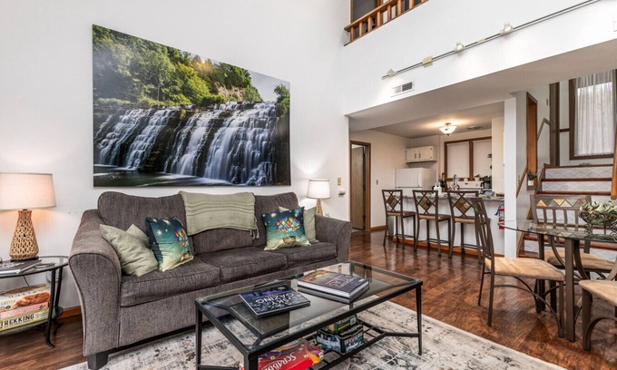 The Galena Territory House | Unwind at Star Gazer's Getaway