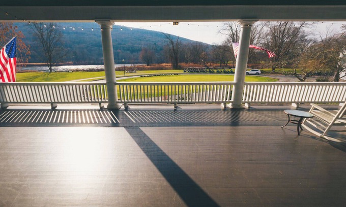 Shawnee On Delaware House | Unwind in a Quaint Room Nestled Along the Delaware River | Golf & Spa Escape