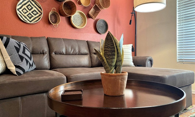 North Scottsdale Condo | Unwind w/King bed, pool, hot tub & free parking