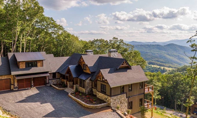 Banner Elk Cabin | Up and Away at Eagles Nest - Luxury home, hot tub, views