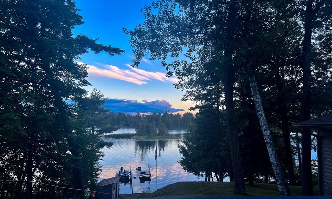Hackensack House | Up North 5 bedrooms two houses on Birch Lake