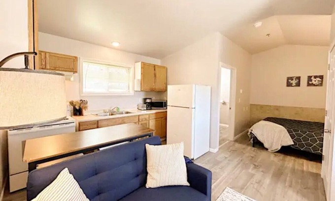 St Ignace Apartment | Up North Getaway - Close to Ferry