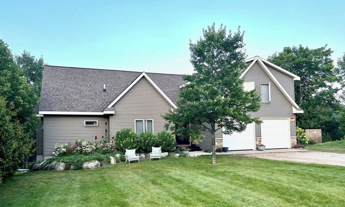 Petoskey House | Up north home 10 minutes from Petoskey, Charlevoix, and Boyne City!
