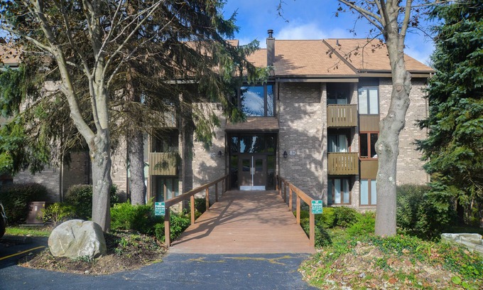 Seven Springs Condo | Updated 2BR/2BA Condo w/Golf, Spa & Shuttle to 7Springs Lodge/Slopes; Pool Open
