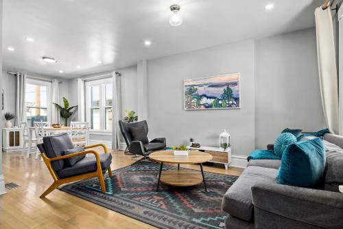 Highland House | Updated Central LoHi Home - Large Yard - 32nd Ave