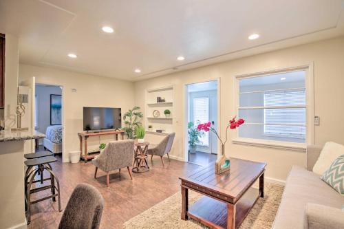 Lincoln Acres House | Updated Chula Vista Townhome - WFH Friendly!