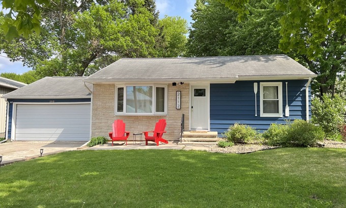 Clear Lake House | Updated cottage near lake access and .5 miles from the beach!