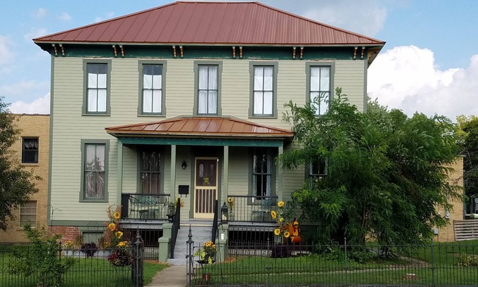 Monticello House | Updated historic home in a great location