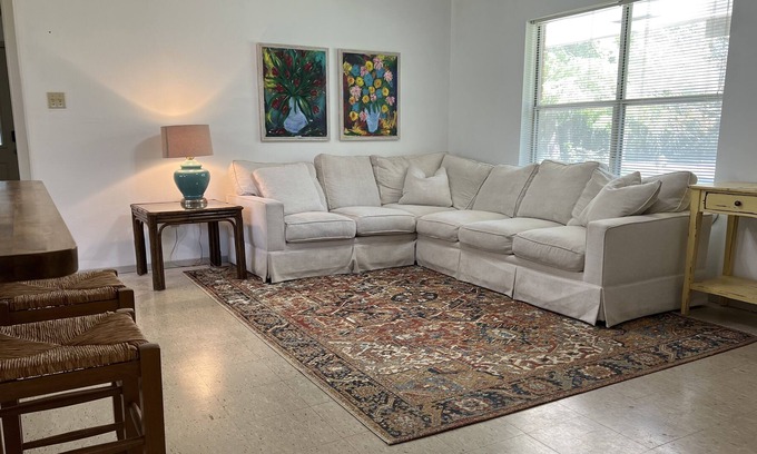 St. Francisville House | Updated home on quiet corner inside St. Francisville town limits