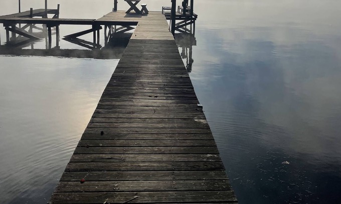 Lone Star House | Updated lakefront 3 bedroom, 2 bathroom home on Lonestar Lake