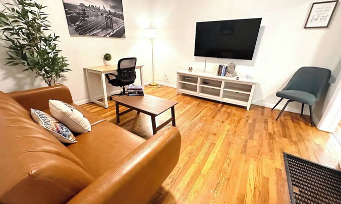 El Paso House | Updated Modern 2 Bed Tiny Home
