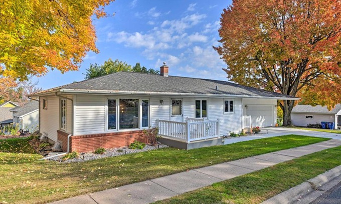 Marathon City House | Updated Pet-Friendly Home - 9 Mi to Ski Area!