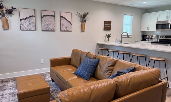 Saint Marys  Allen County House | Upper Fort Flat - Sleep 8 with Balcony Views