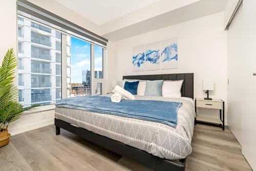 Kitchener Apartment | Upscale 1BR Condo with King Bed and Amazing Cityscape Views
