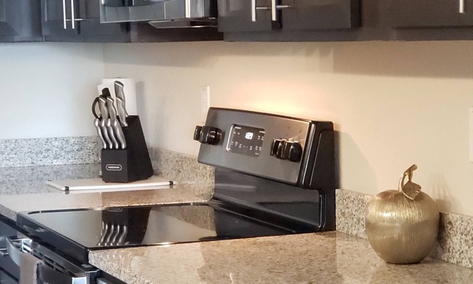 Orlando Apartment | 💎Upscale 2bed/2bth East Orlando, Town center. Pet friendly