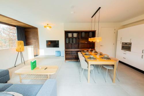 Het Hofke Apartment | Upscale 90m2 Two Bedroom Apartment - KS8B